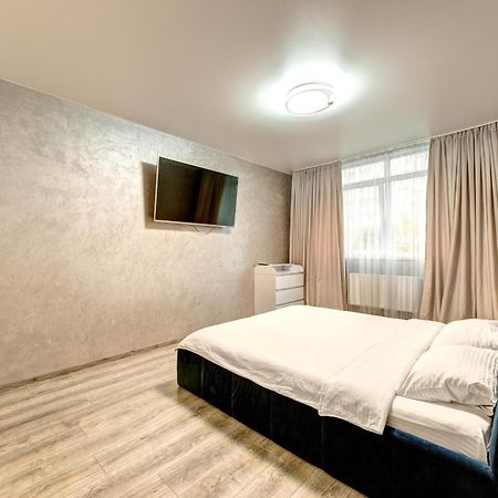 Apartment Voskresenska 18 Kiev Exteriör bild