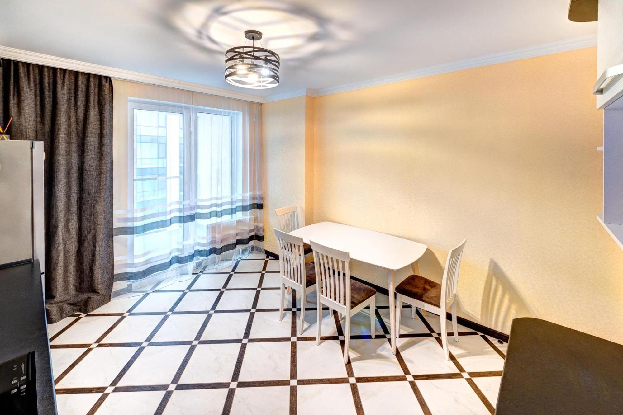 Apartment Voskresenska 18 Kiev Rum bild