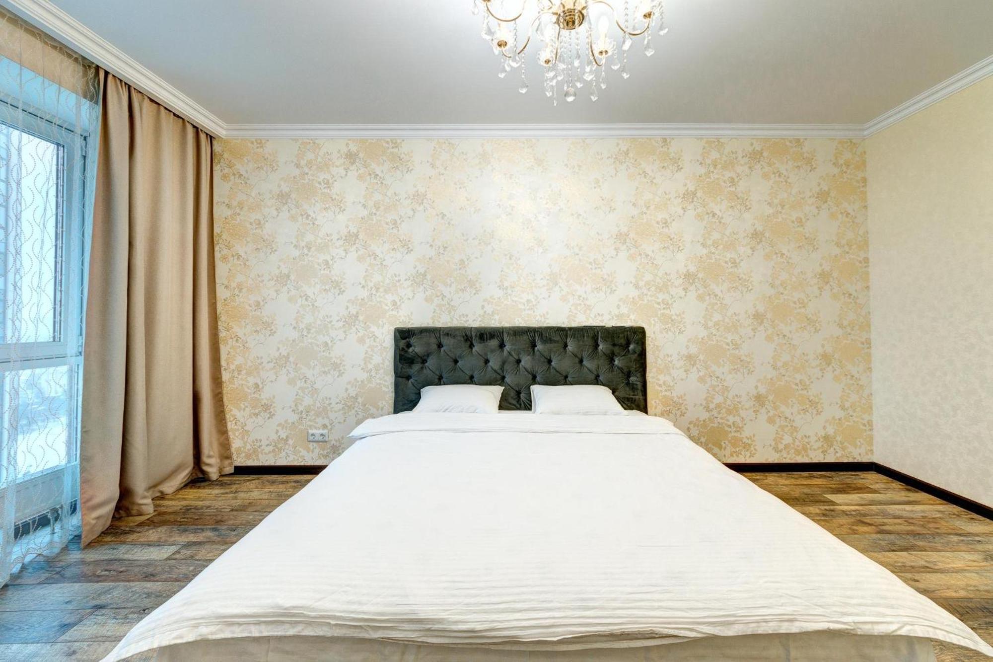Apartment Voskresenska 18 Kiev Rum bild