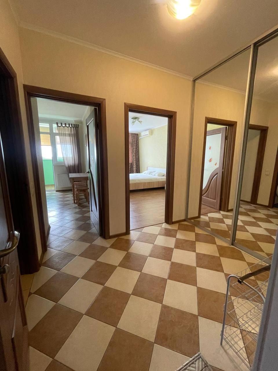 Apartment Voskresenska 18 Kiev Exteriör bild